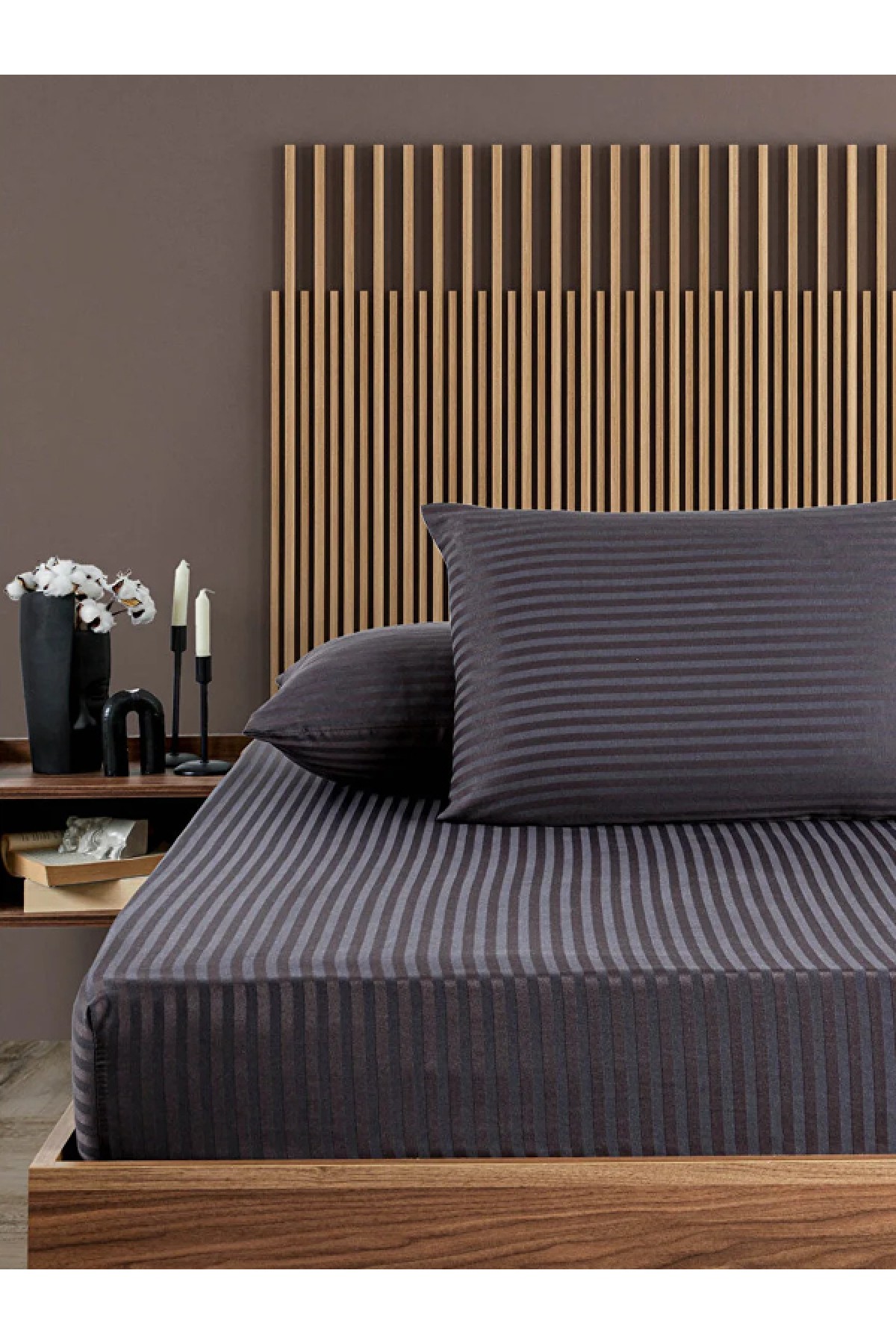 Antrasit Pamuklu Çizgili Saten Lastikli Çarşaf Takımı Çift Kişilik  + 2 Yastık Kılıfı