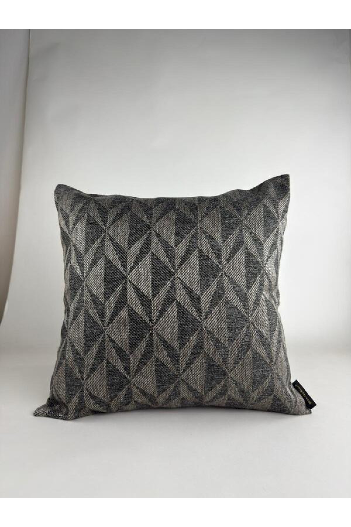 Kahverengi Geometrik Desenli Keten Kırlent Kılıfı 43x43 cm – Premium Collection