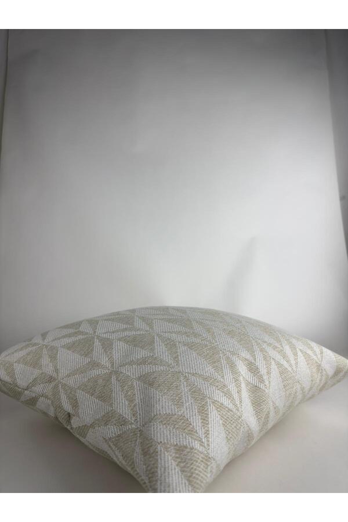 Krem Bej Geometrik Desenli Keten Kırlent Kılıfı 35x50 cm – Premium Collection