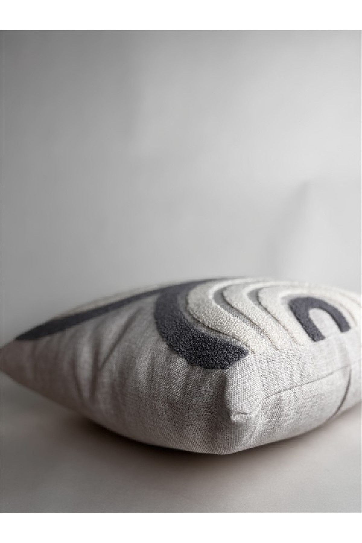 Makine Nakışlı Punch Desenli Kırlent Kılıfı PUN01– 43x43 cm