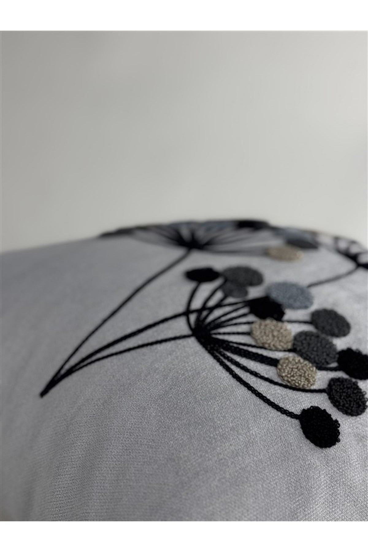 Makine Nakışlı Punch Desenli Kırlent Kılıfı PUN04– 43x43 cm