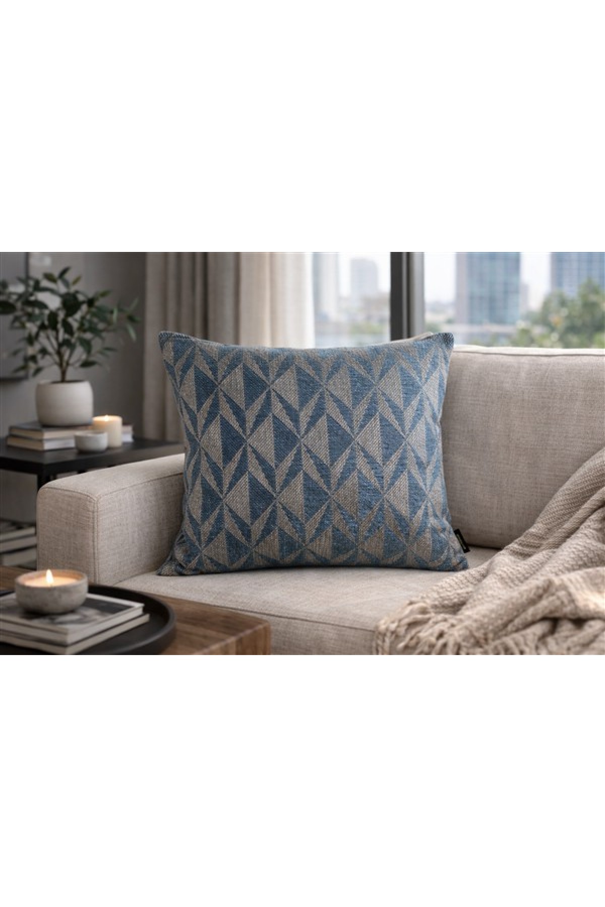  Mavi Geometrik Desenli Keten Kırlent Kılıfı 43x43 cm – Premium Collection